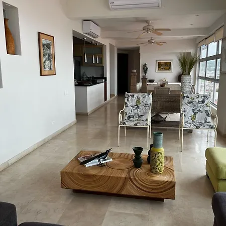 Mirador Colonial 2br